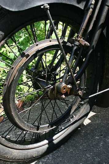 front wedge brake