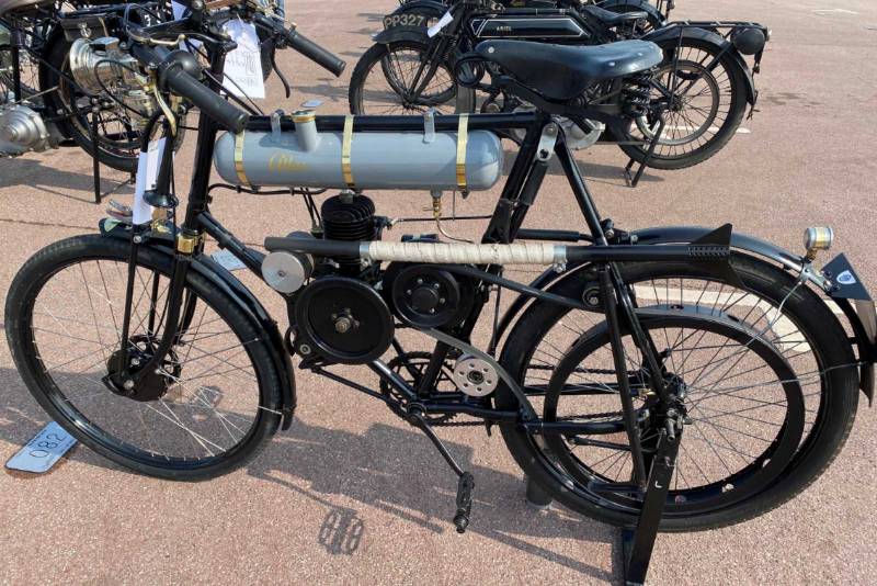 1923 Atlas - won the Minature Cup